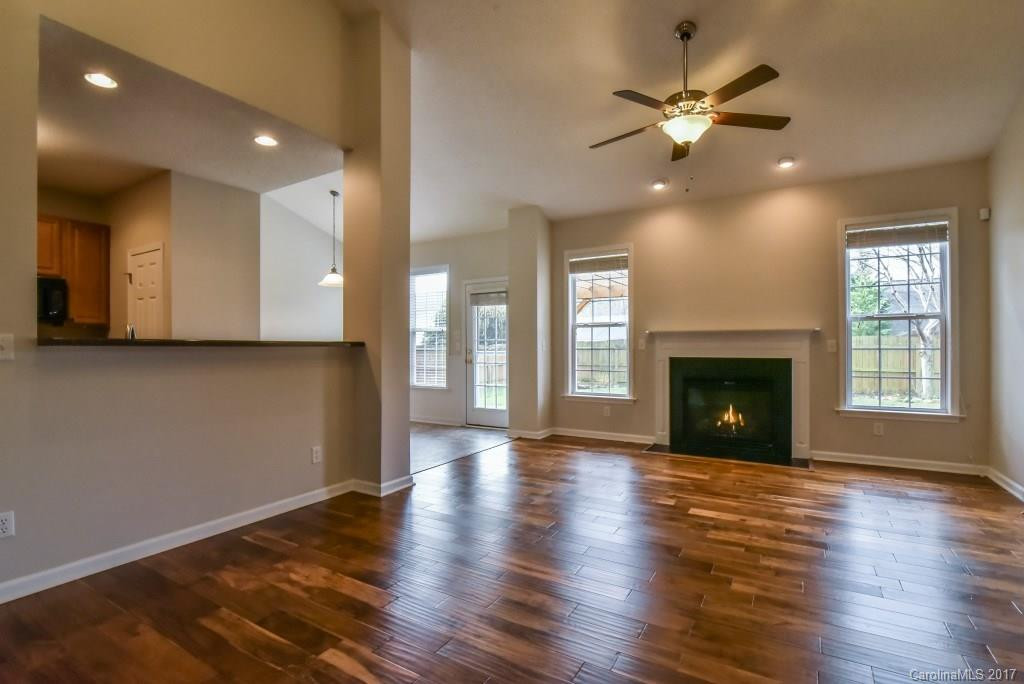 43 Summer Meadow Road #32 - Photo 4