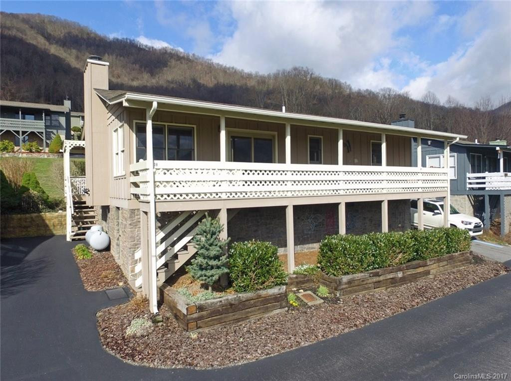 38 Boulder Lane #56