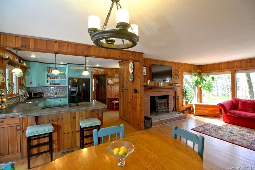 2051 Warrior Drive - Photo 3