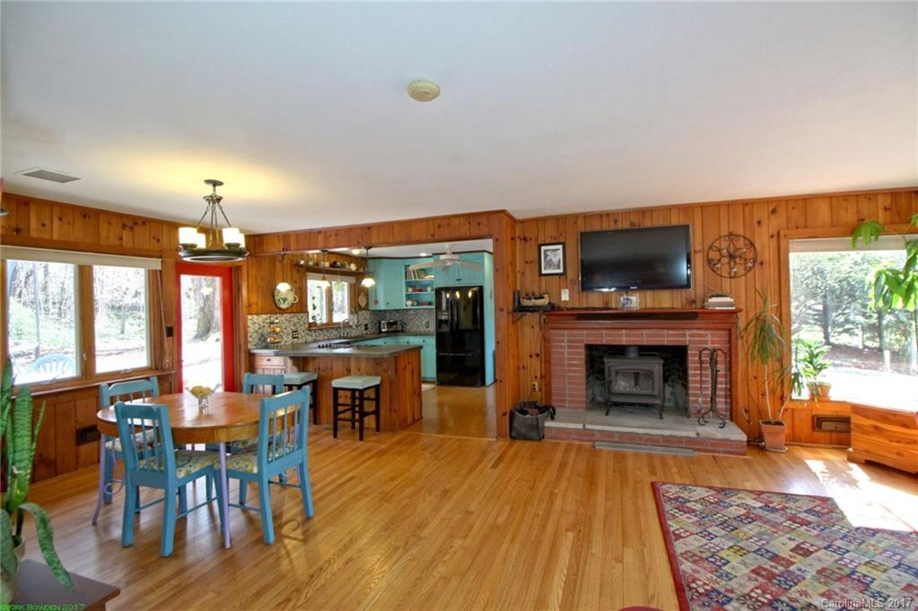 2051 Warrior Drive - Photo 4