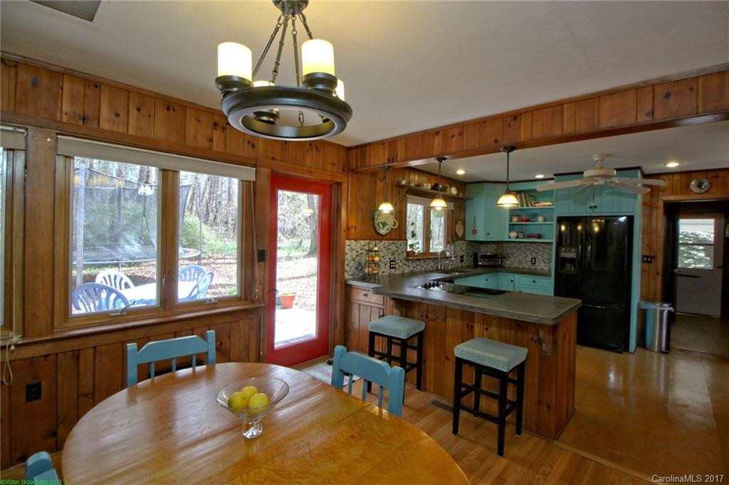 2051 Warrior Drive - Photo 5