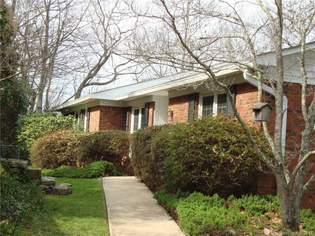 922 Rainbow Lane