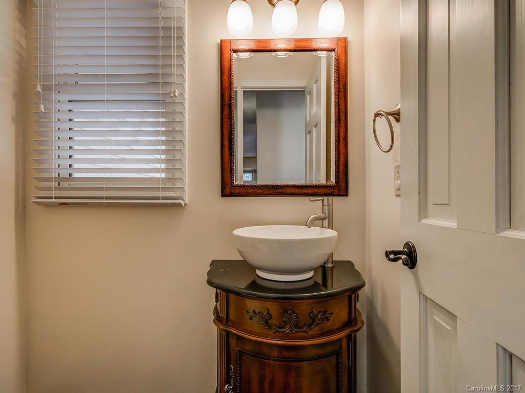 31 Oak Terrace - Photo 11