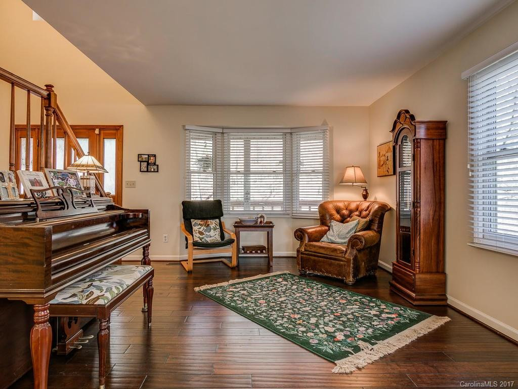 31 Oak Terrace - Photo 5