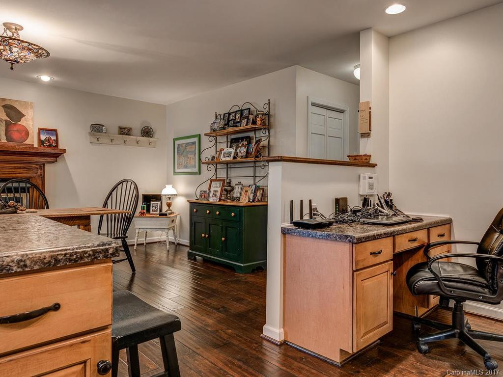 31 Oak Terrace - Photo 10