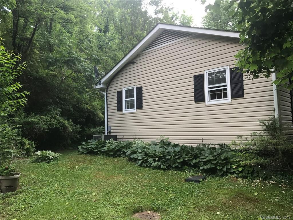 15 Whitson Road - Photo 2