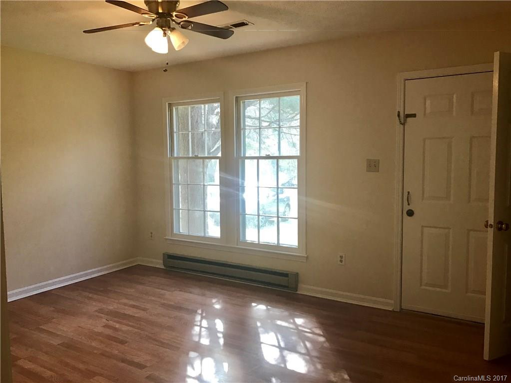15 Whitson Road - Photo 7