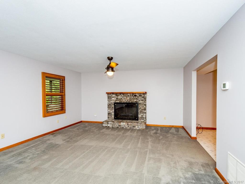 10 Sabrina Drive - Photo 3
