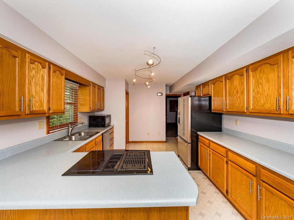 10 Sabrina Drive - Photo 6