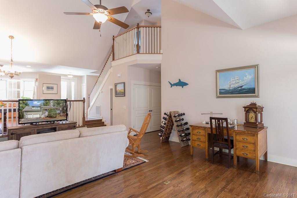 28 Olde Eastwood Village Boulevard - Photo 11