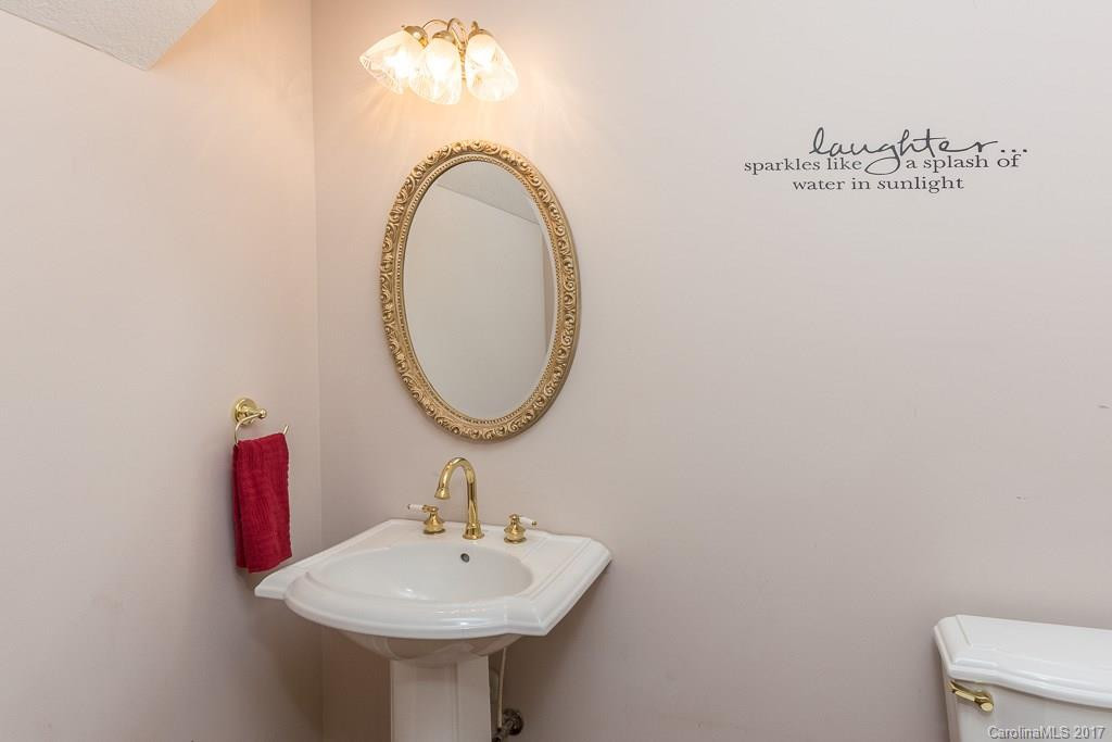 28 Olde Eastwood Village Boulevard - Photo 12