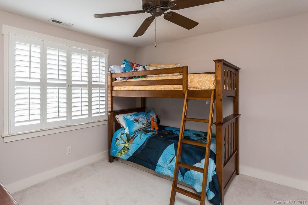 28 Olde Eastwood Village Boulevard - Photo 14