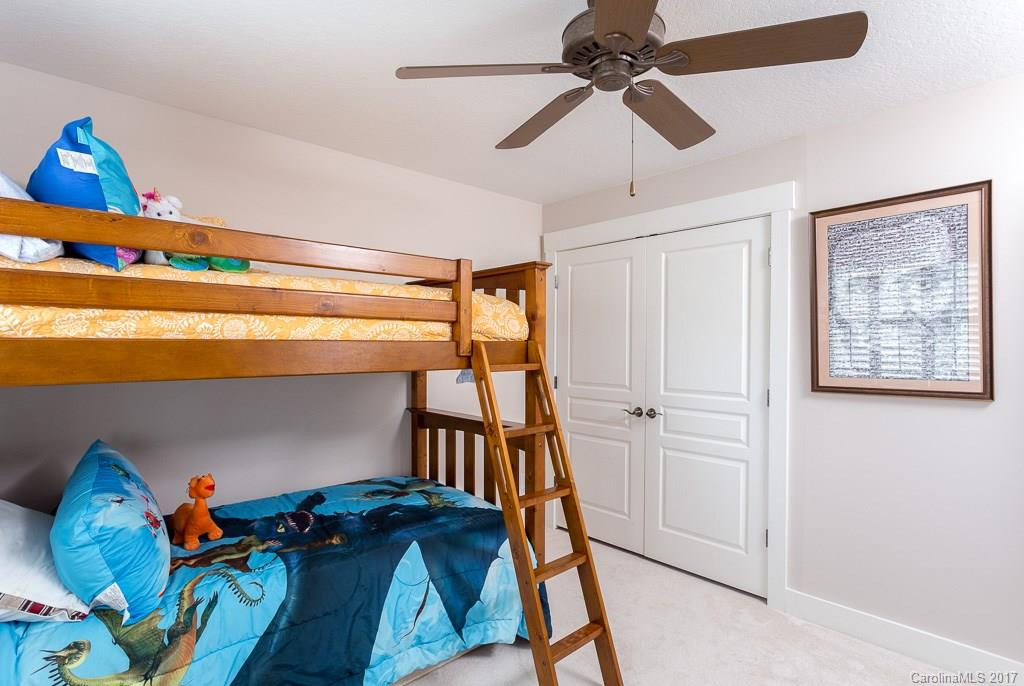 28 Olde Eastwood Village Boulevard - Photo 15