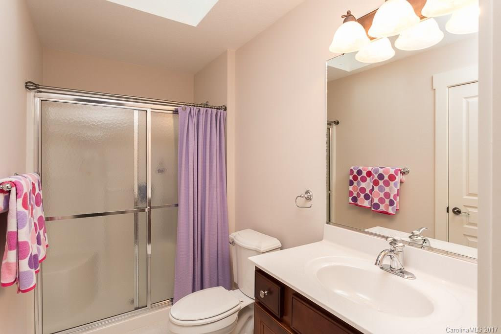 28 Olde Eastwood Village Boulevard - Photo 18