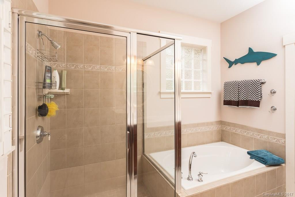 28 Olde Eastwood Village Boulevard - Photo 22