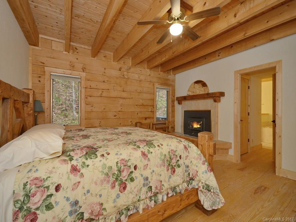 1031 Hyacinth Drive - Photo 14