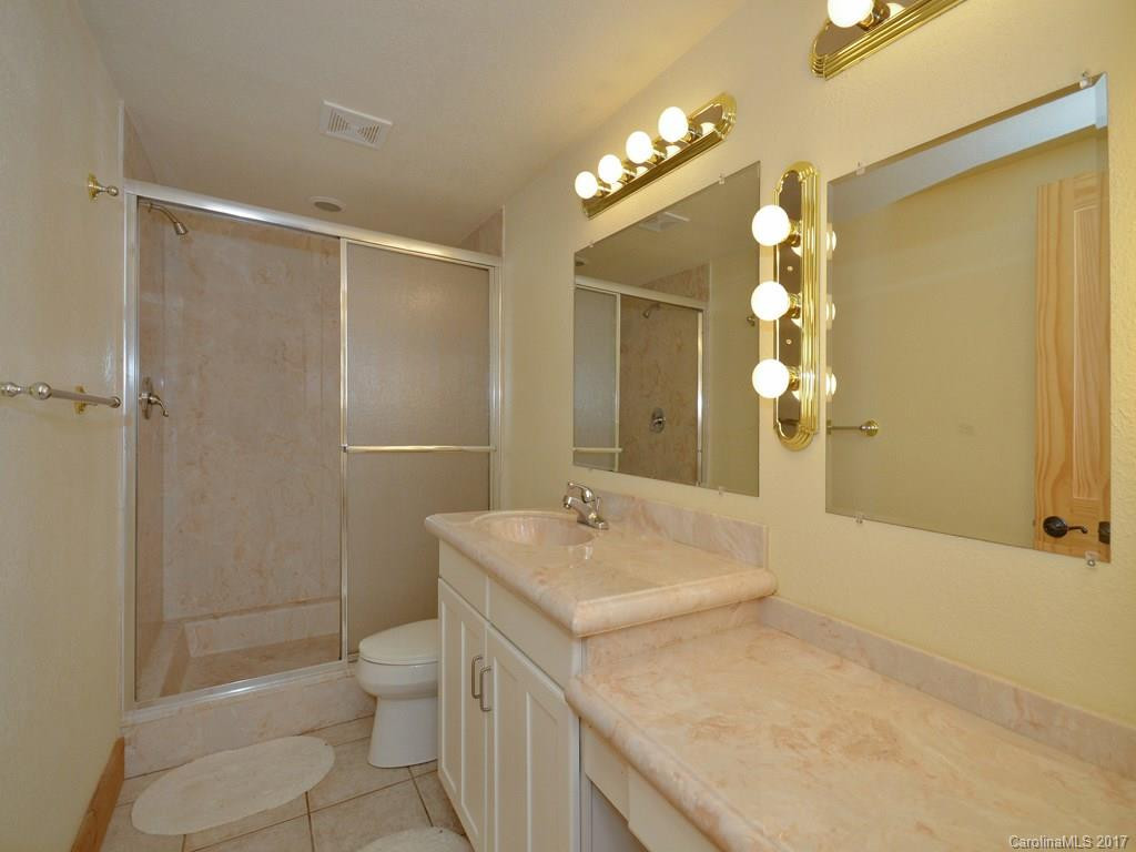 1031 Hyacinth Drive - Photo 18