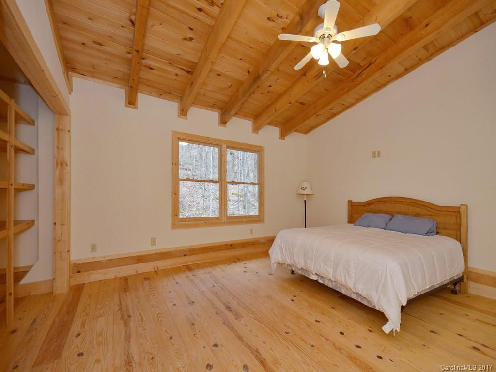 1031 Hyacinth Drive - Photo 20