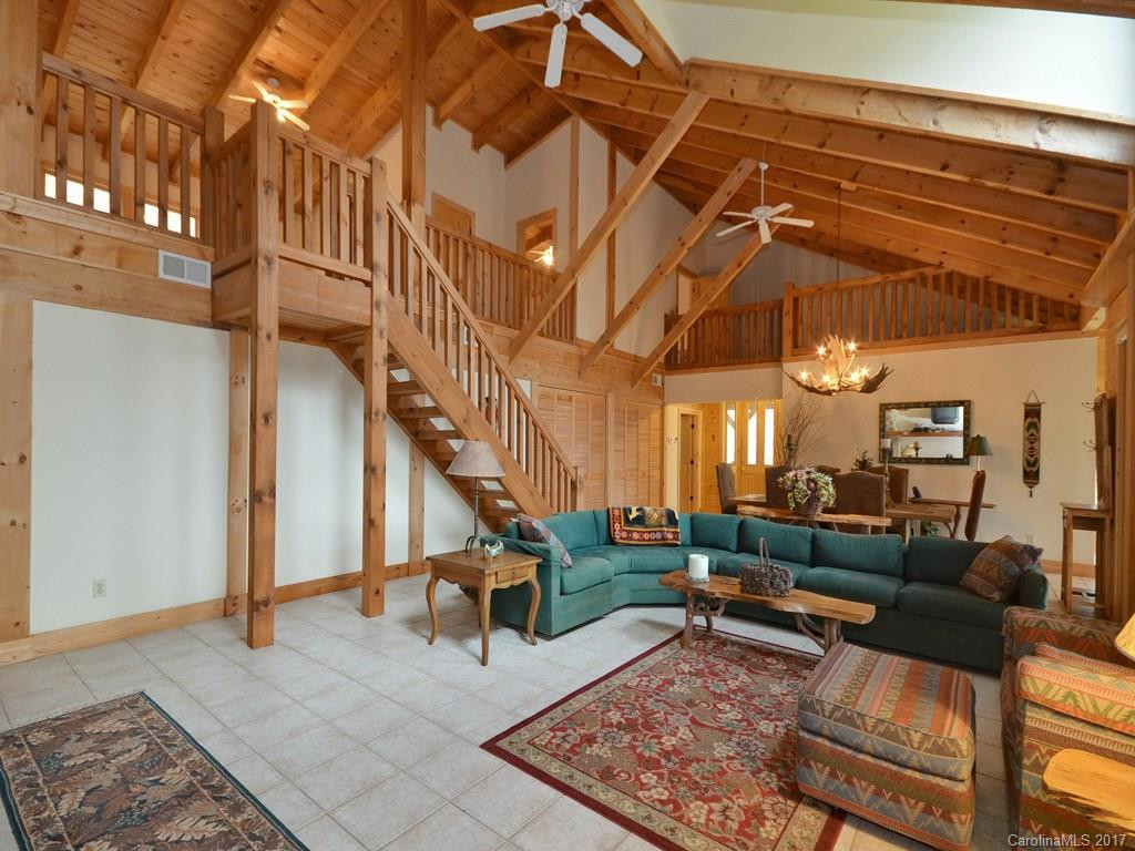 1031 Hyacinth Drive - Photo 5