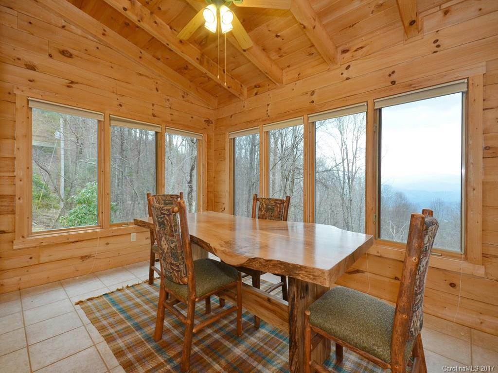 1031 Hyacinth Drive - Photo 10