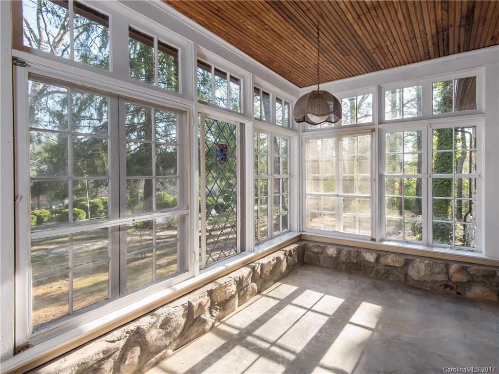 299 Sunset Drive - Photo 16