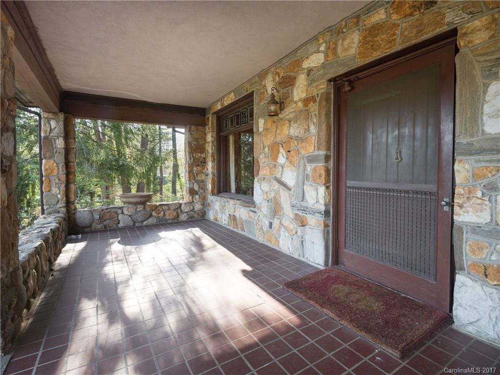 299 Sunset Drive - Photo 3