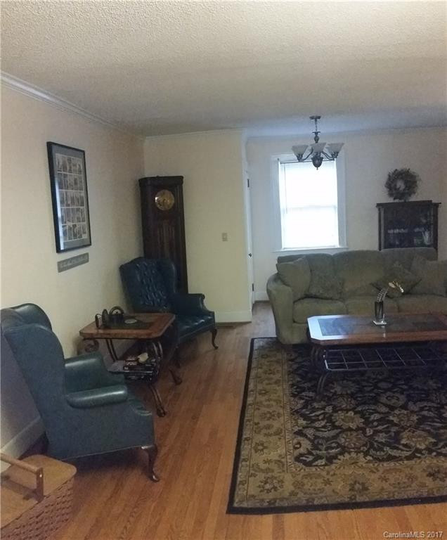 27 Yost Street - Photo 5