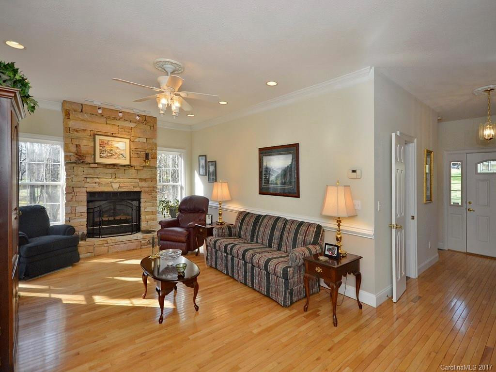 18 Oakview Road - Photo 4