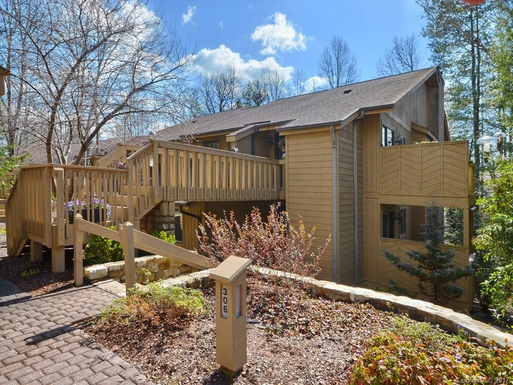 306 Live Oak Lane #306