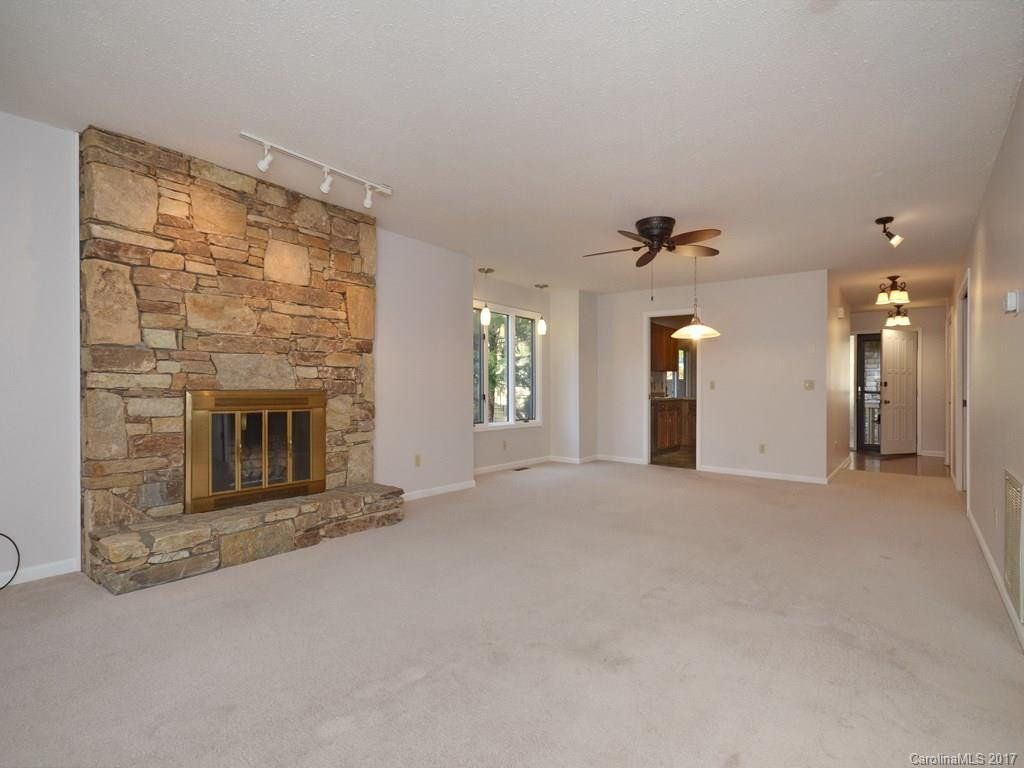 306 Live Oak Lane #306 - Photo 3