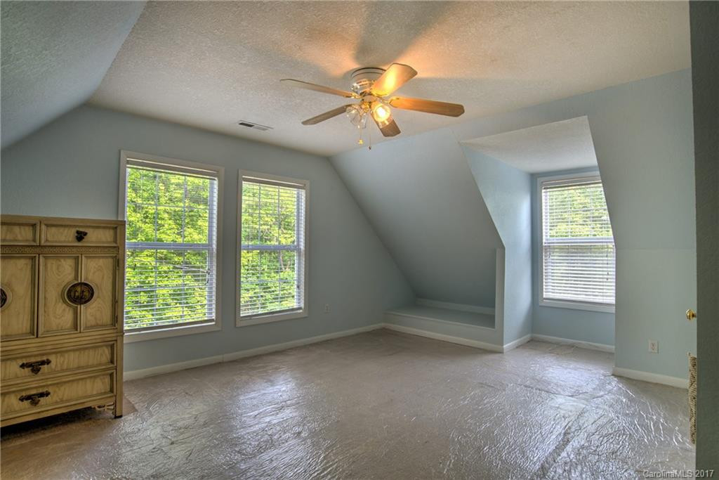 28 Lamplighter Lane - Photo 14