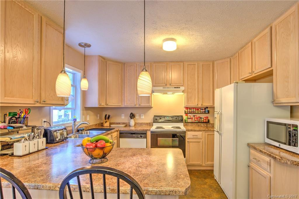 28 Lamplighter Lane - Photo 5