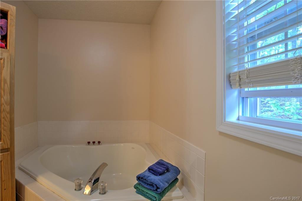 28 Lamplighter Lane - Photo 10