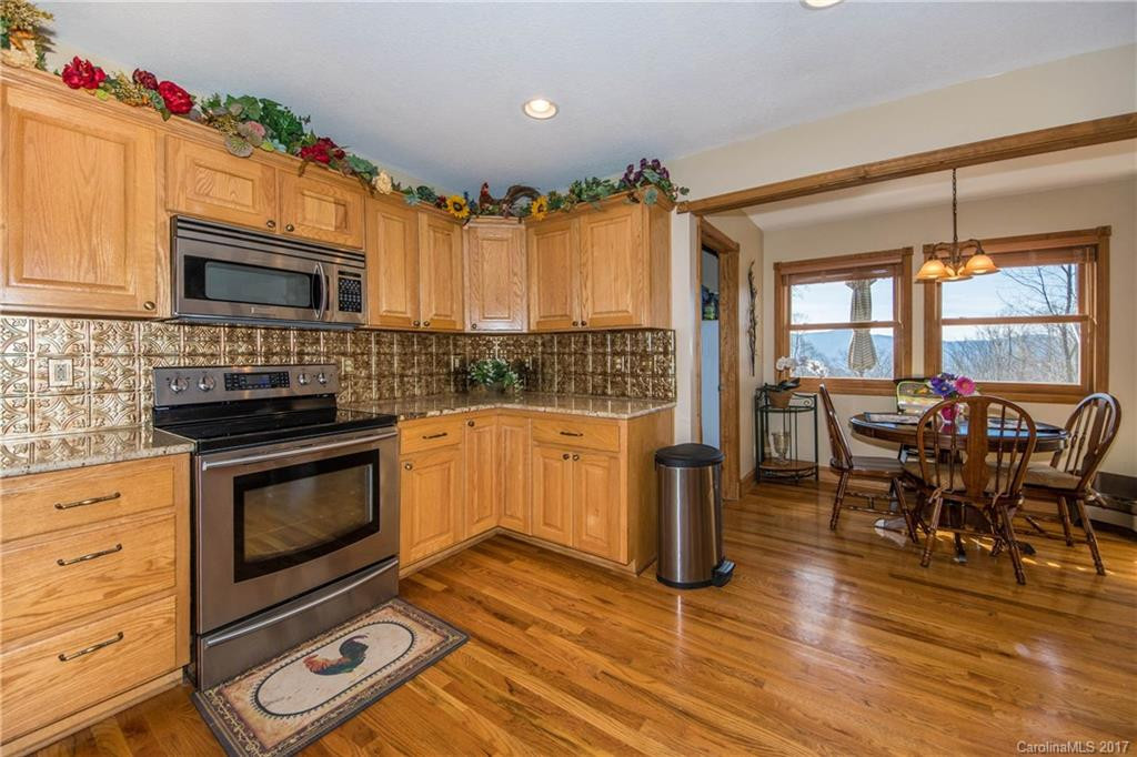 467 Presidential Drive - Photo 6