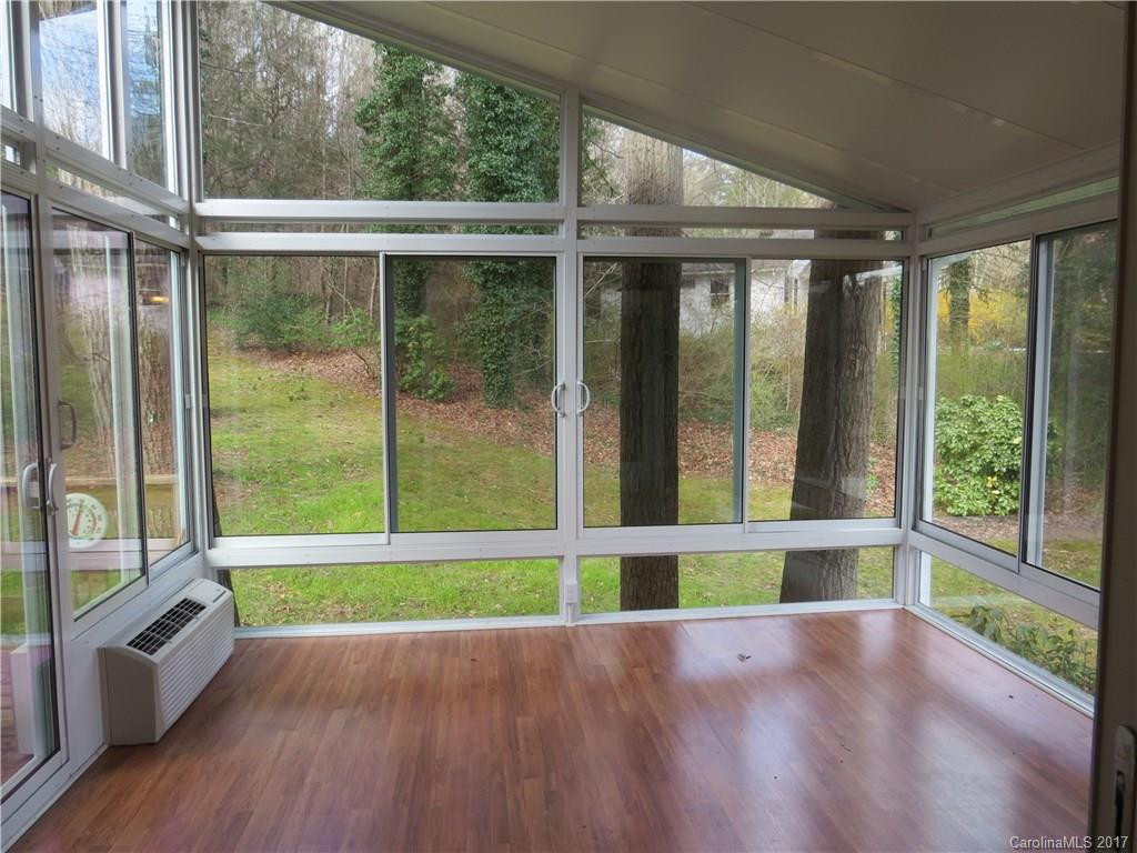423 Comet Drive - Photo 3