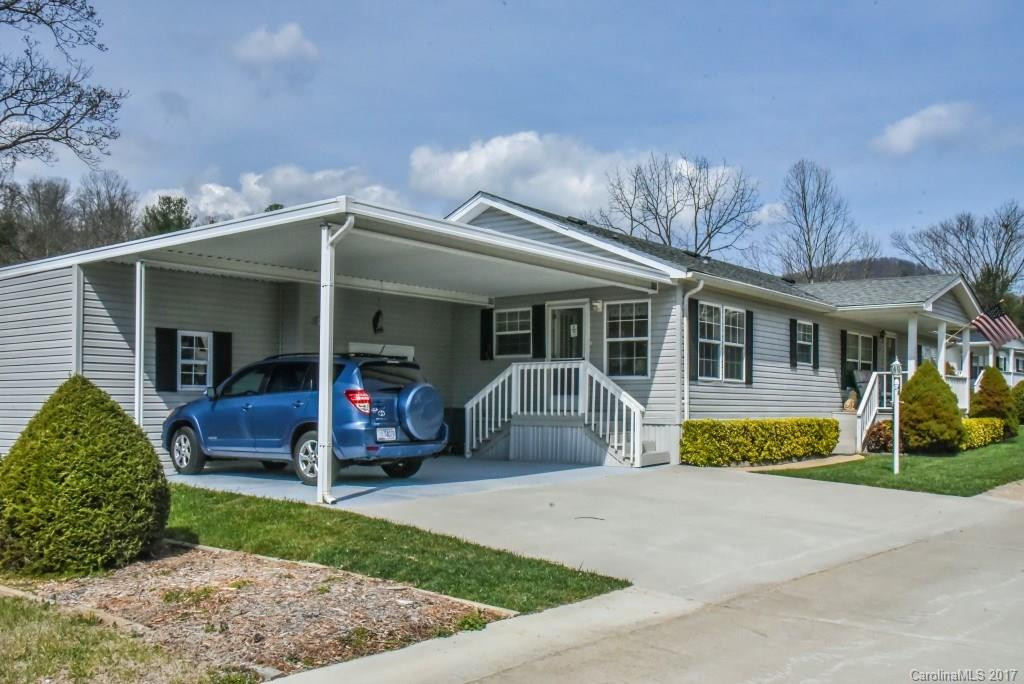 48 Dogwood Knoll
