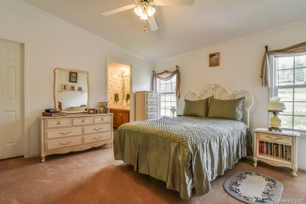 48 Dogwood Knoll - Photo 12