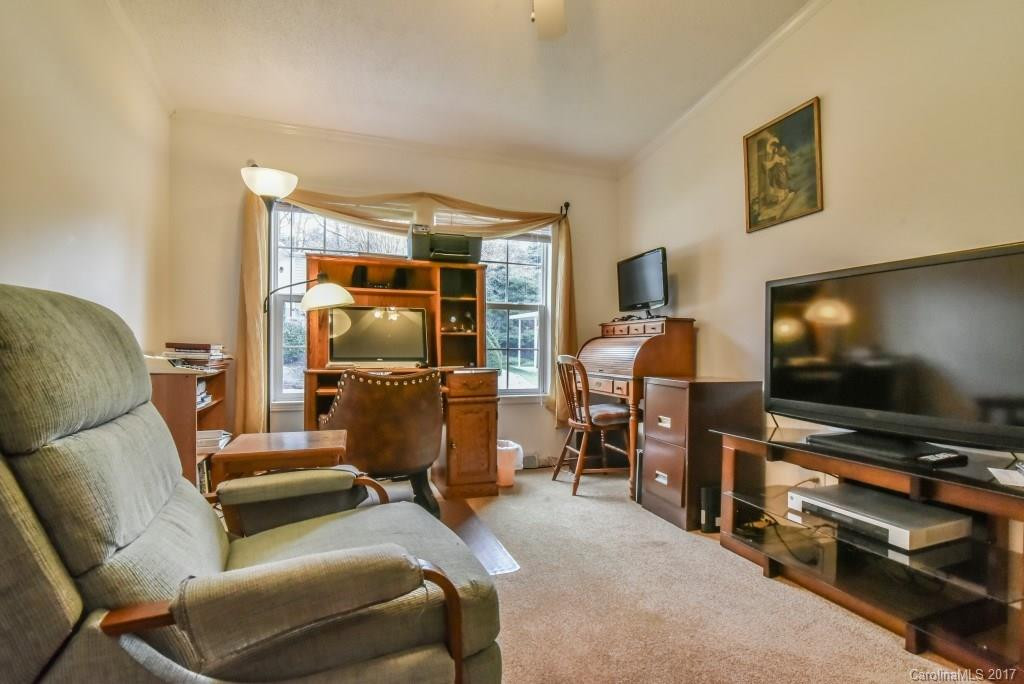 48 Dogwood Knoll - Photo 17