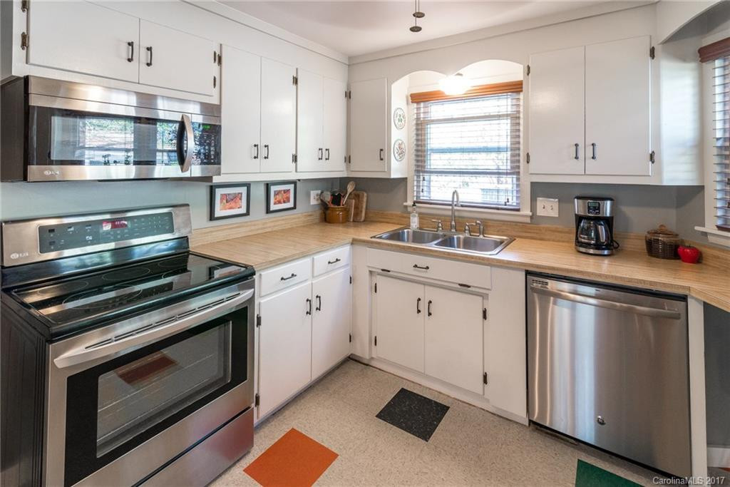 152 Woodland Road - Photo 11