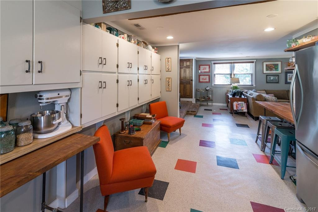 152 Woodland Road - Photo 12