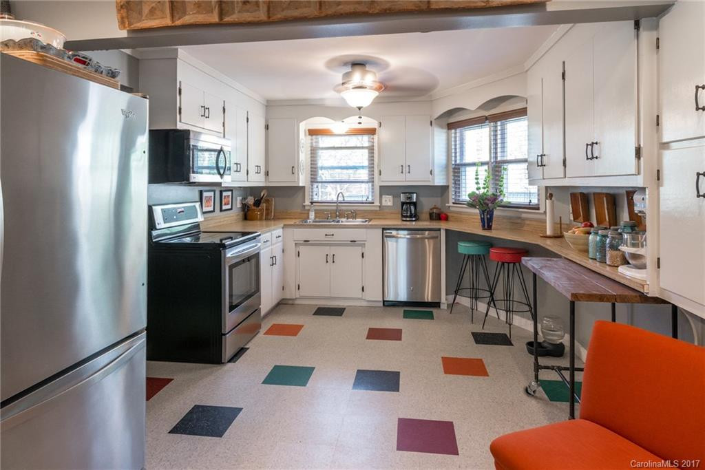 152 Woodland Road - Photo 10