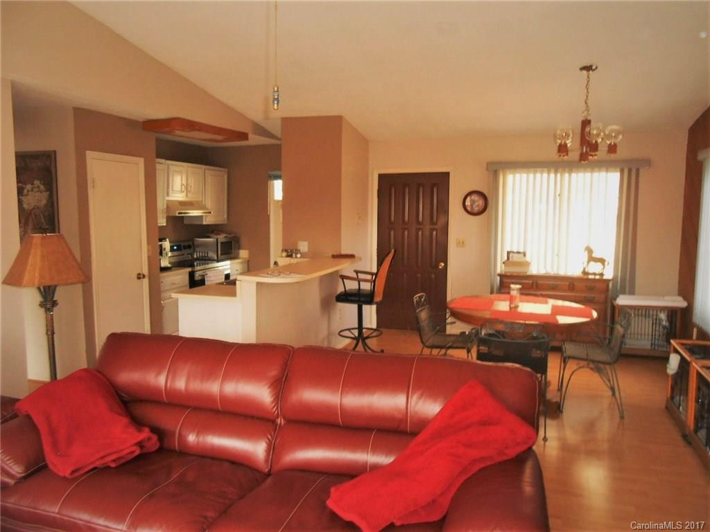 662 Locust Drive #25B - Photo 4