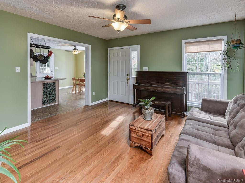 23 Morrow Drive - Photo 3