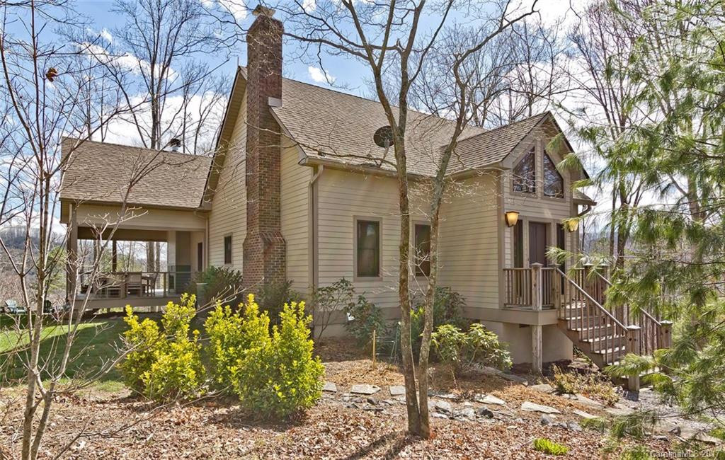 102 Sunset Hills Court