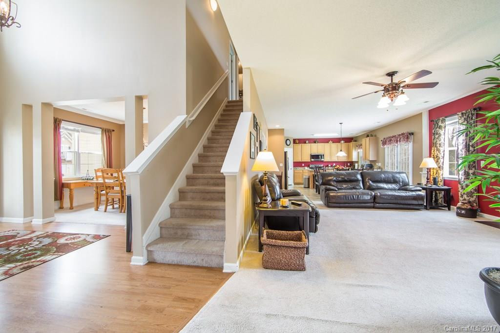 78 Woodfern Road #19 - Photo 3