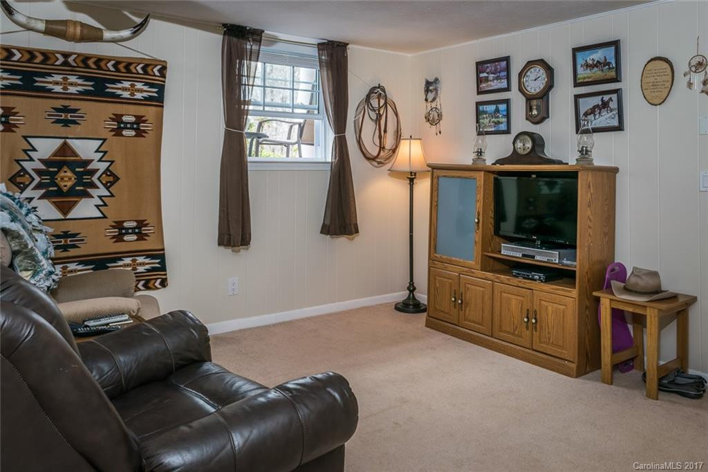 550 Brickyard Road - Photo 12