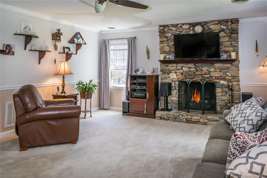 550 Brickyard Road - Photo 4
