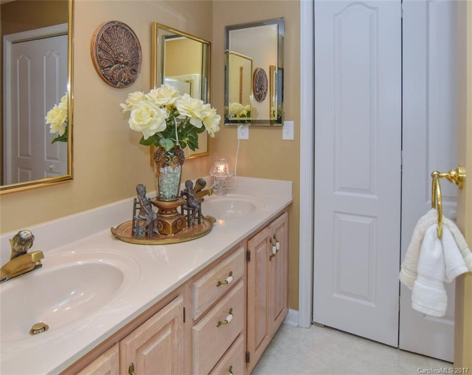 917 Kanuga Road #917 - Photo 21
