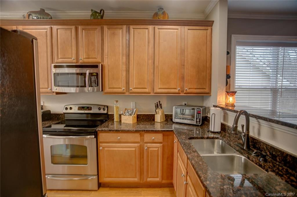 15 Holmes Lane - Photo 3
