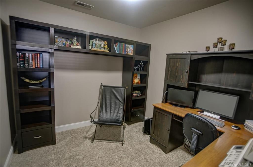 15 Holmes Lane - Photo 6